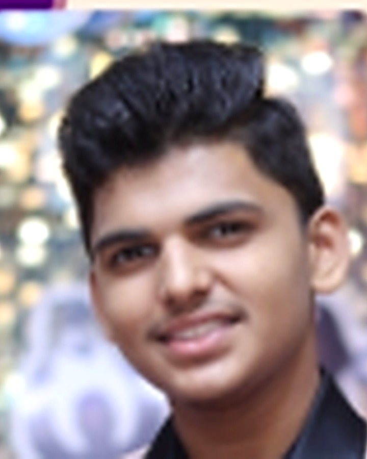 Varad Sonar — scored 93% (Commerce) at Arihant Educare